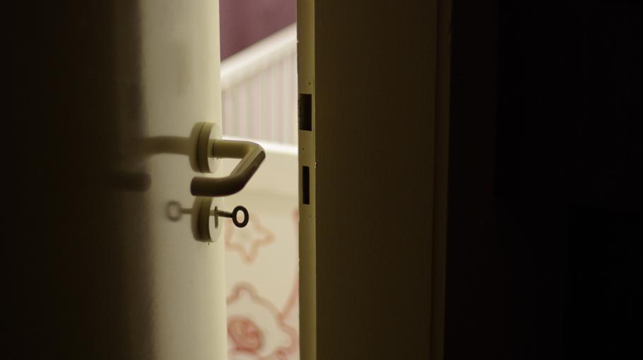 La porte d'une chambre d'enfant