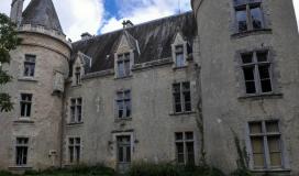 Les fantômes du château de Fougeret cohabitent avec les nouveaux propriétaires
